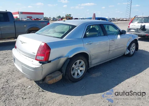 2006 Chrysler 300 z USA, uszkodzony, nr VIN 2C3LA43R26H514257
